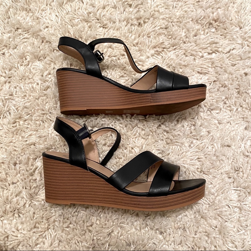 Journee Collection Navy Blue Wedge Sandals/Shoes - Size 7.5